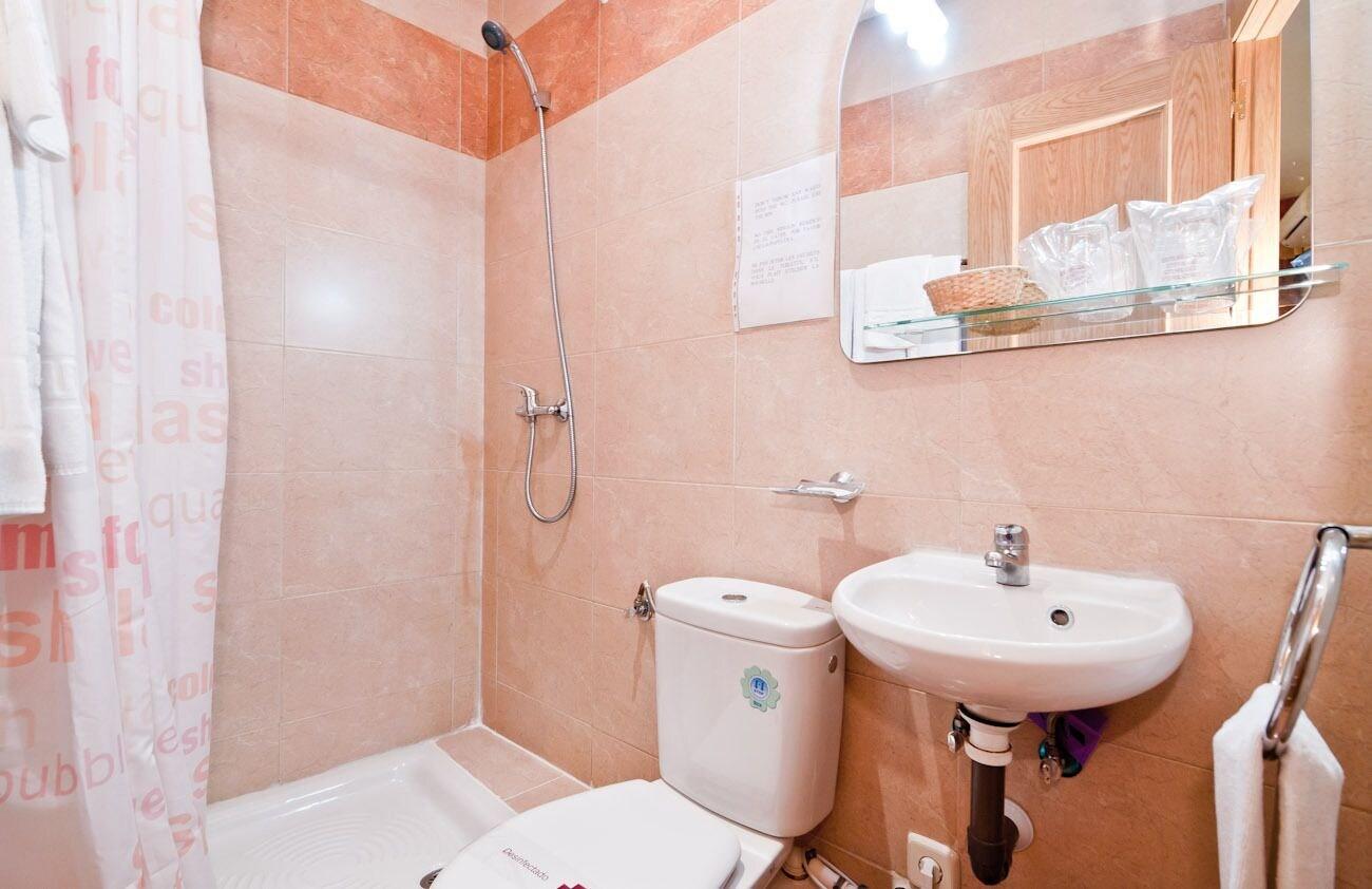 Hostal Las Cortes Madrid Bagian luar foto