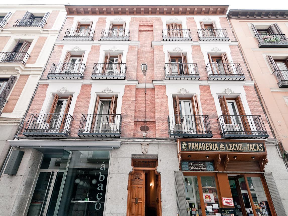 Hostal Las Cortes Madrid Bagian luar foto