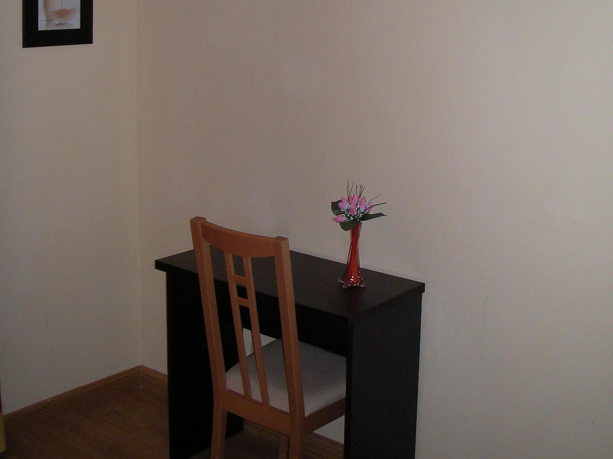 Hostal Las Cortes Madrid Bagian luar foto