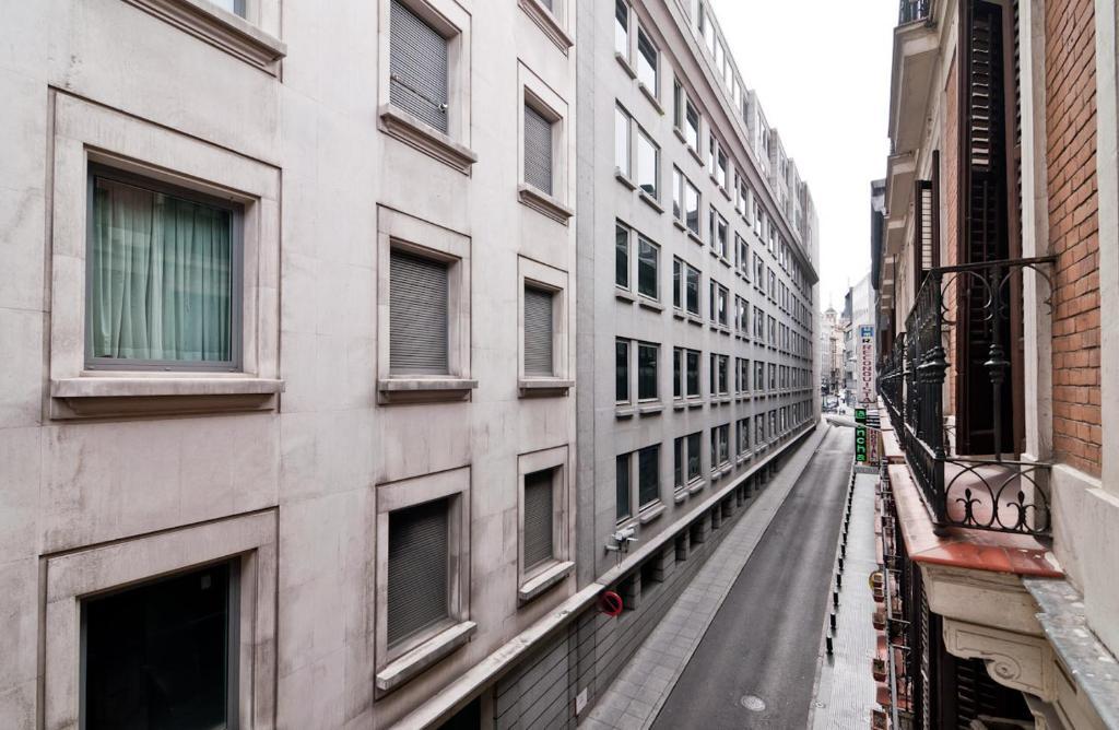 Hostal Las Cortes Madrid Bagian luar foto